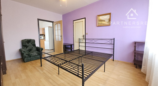 Veľký 2 izb. byt, 58m2 + loggia, prenájom, Krosnianska 77, Košice – Dargovských hrdinov