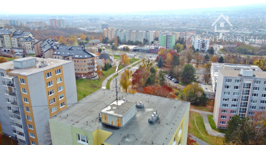 Veľký 2 izb. byt, 58m2 + loggia, prenájom, Krosnianska 77, Košice – Dargovských hrdinov