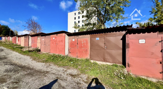 Garáž - predaj / Garáže Popradská / Katkin park