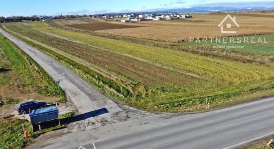 Lukratívny investičný pozemok, predaj, 3283m2, Haniska, Košice-okolie