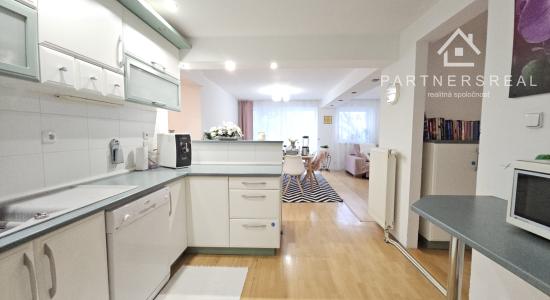 Rodinný dom s 2 bytovými jednotkami, predaj, centrum Prešova, Kotrádova ulica