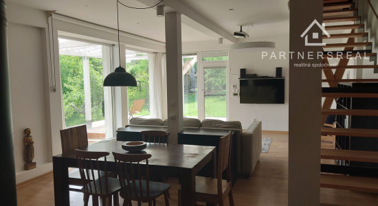 Na predaj vynimočný 4 izbový dom s panoramatickým výhĺadom Košice - Kalvária/ Zvolenská ul.