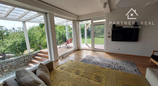 Na predaj vynimočný 4 izbový dom s panoramatickým výhĺadom Košice - Kalvária/ Zvolenská ul.