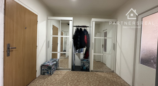 Na predaj veľký 4-izbový „pražský byt, 92 m² – Tokajícka ulica, Košice – Furča