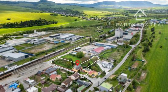 Na predaj- Rodinný dom s veľkým pozemkom v Lipanoch