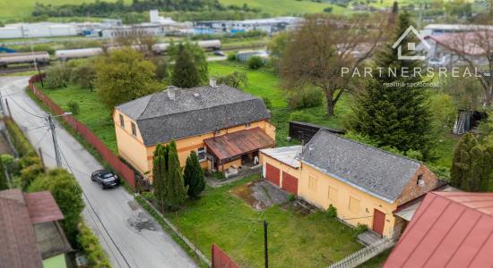 Na predaj- Rodinný dom s veľkým pozemkom v Lipanoch