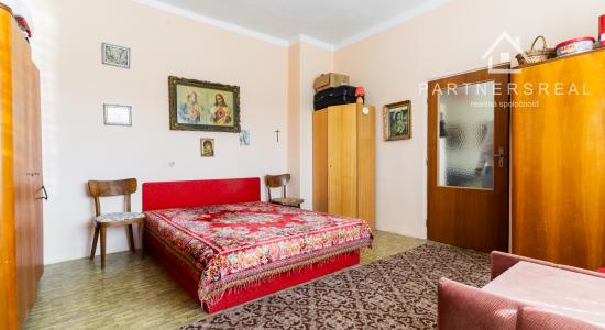 Na predaj: Rodinný dom s hektárovým pozemkom a vínnou pivnicou, Košice – Vyšné Opátske