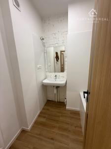 Kompletne zrekonštruovaný tehlový 3-izbový byt (60 m²) / Kisdyho ulica / Košice