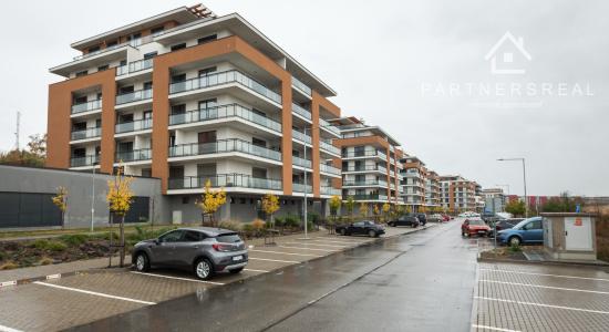 NA PREDAJ: KOMPLETNE ZARIADENÝ 2-IZBOVÝ BYT - PANORÁMA