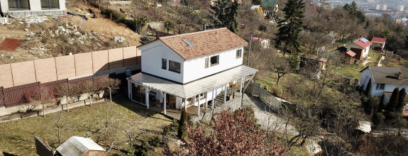 Na predaj vynimočný 4 izbový dom s panoramatickým výhĺadom Košice - Kalvária/ Zvolenská ul.