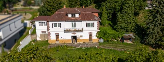 Na predaj: Rodinný dom s hektárovým pozemkom a vínnou pivnicou, Košice – Vyšné Opátske