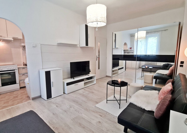 Zrekonštruovaná garsonka 24m2, na prenájom, Haviarska, Košice – Staré mesto