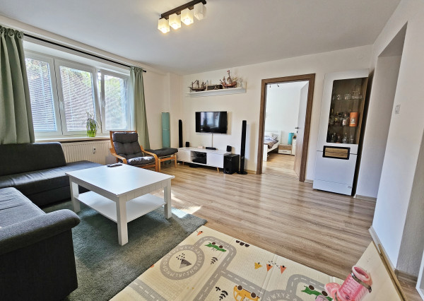 Tehlový, priestranný 2 izbový byt 66m2, predaj, Malá Praha, Zimná, Košice