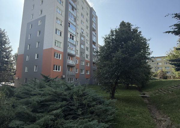 Na predaj 4-izbový byt, 72m2 + lodžia,  Košice – Terasa, ul.Výstavby