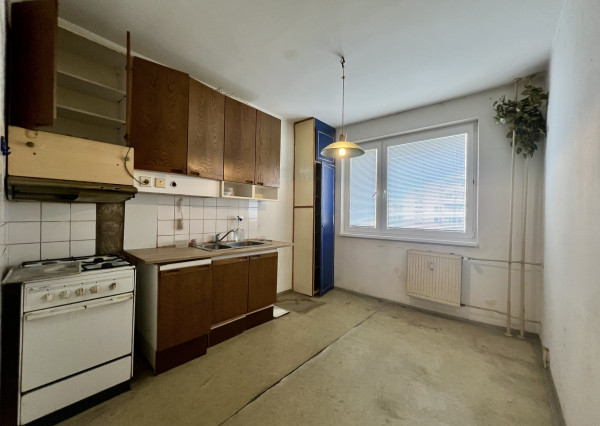 4 - izb. byt (80 m2) / Helsinská / Košice - sídlisko Ťahanovce