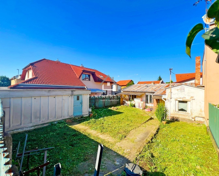 Lukratívny stavebný pozemok (268 m2) / Kalinčiakova / Košice - Juh