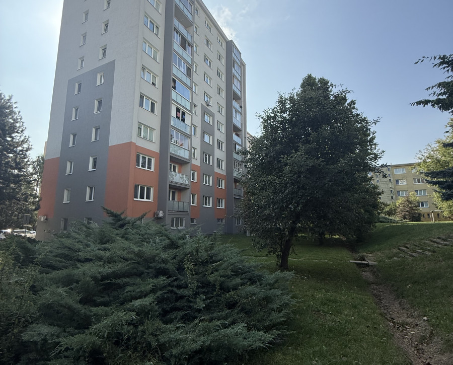 Na predaj 4-izbový byt, 72m2 + lodžia,  Košice – Terasa, ul.Výstavby
