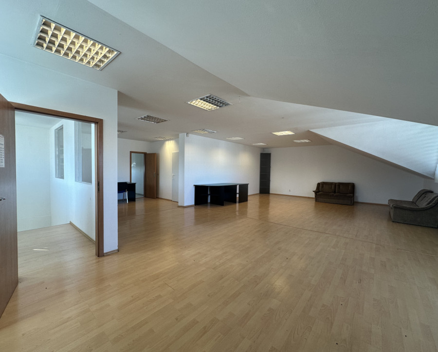 Na prenájom kancelárske priestory – 100 m², Košice, Trolejbusová ulica