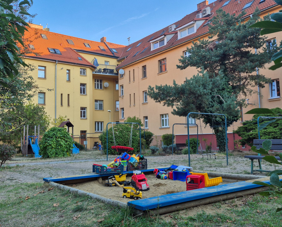NA PREDAJ 2 izb. byt LETNÁ ULICA, MALÁ PRAHA 2- Košice