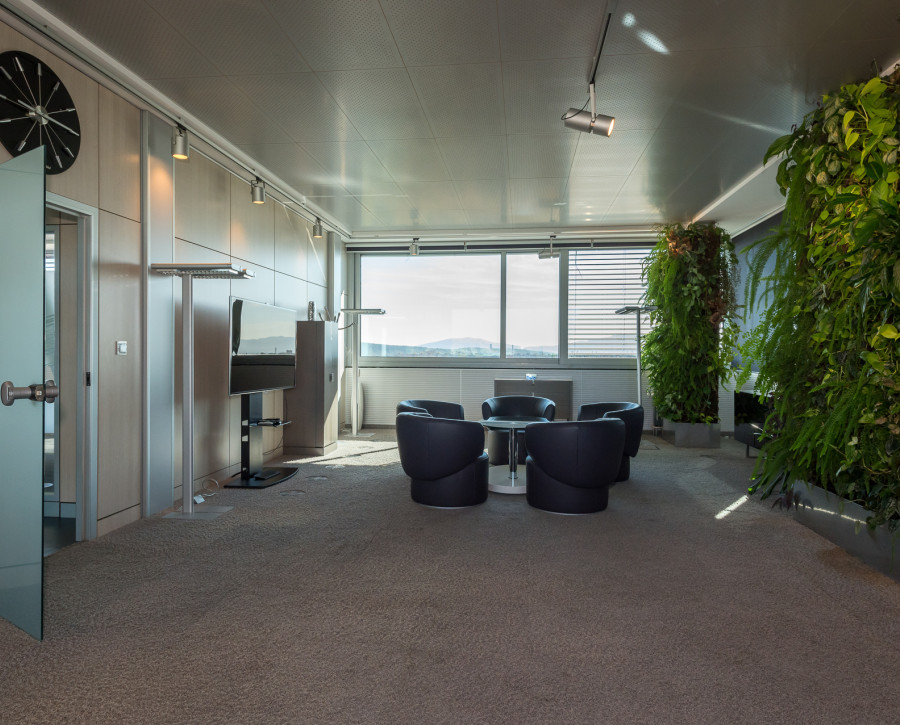 Penthouse Office Aston Building – 356 m² reprezentatívnych kancelárskych priestorov